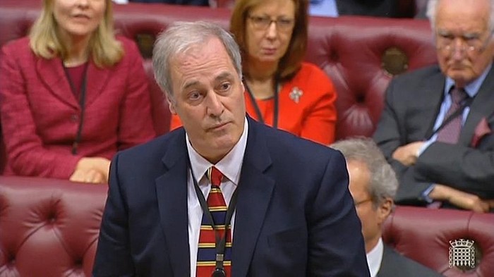 Patut Dicontoh, Terlambat Satu Menit Anggota Dewan Inggris Langsung Ajukan Pengunduran Diri